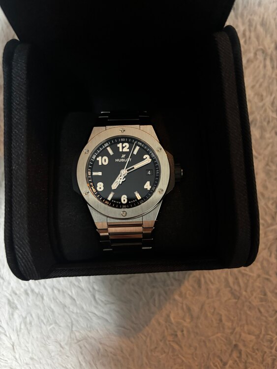 ビッグ・バン インテグレーテッドタイムオンリーチタニウム（高級時計）の商品画像 - 査定依頼日：2025年5月17日 - 最高査定価格：800,000円