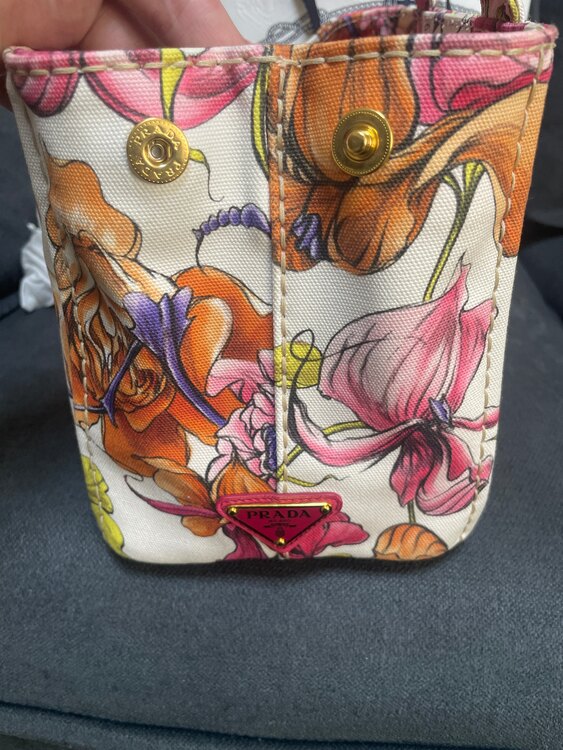 プラダ  （ブランドバッグ）の商品画像 - 査定依頼日：2025年3月27日 - 最高査定価格：60,000円