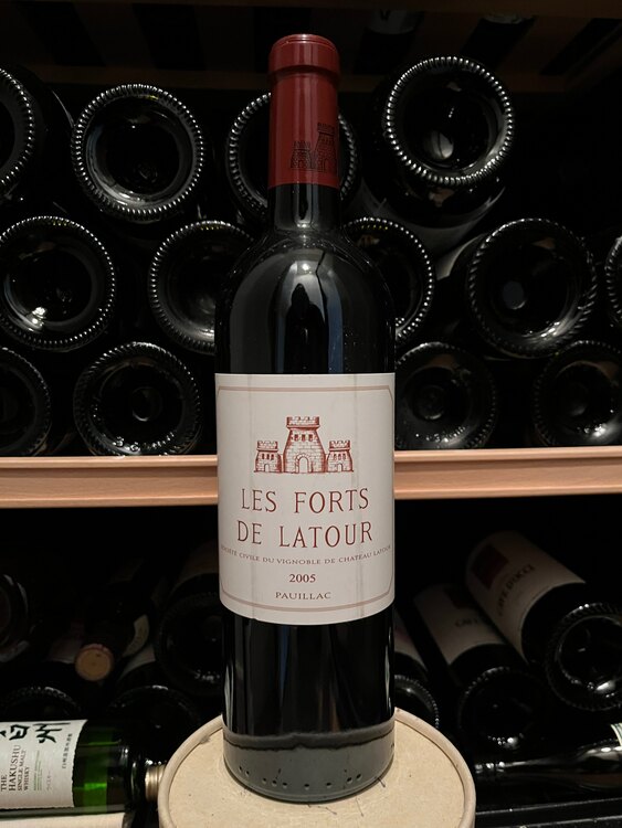 5大シャトーセカンド　2005 5本セット（お酒）の商品画像 - 査定依頼日：2025年3月8日 - 最高査定価格：95,000円