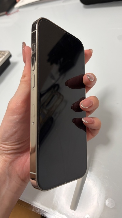 iPhone iPhone 14 Pro 256GB SIMフリー（スマホ）の商品画像 - 査定依頼日：2026年9月14日 - 最高査定価格：65,000円