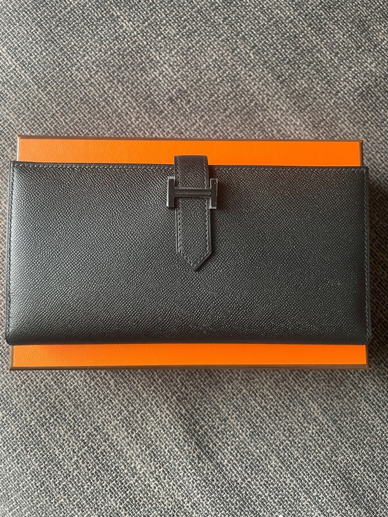 ベアンスフレ（ブランド財布・小物）の商品画像 - 査定依頼日：2026年1月10日 - 最高査定価格：100,000円