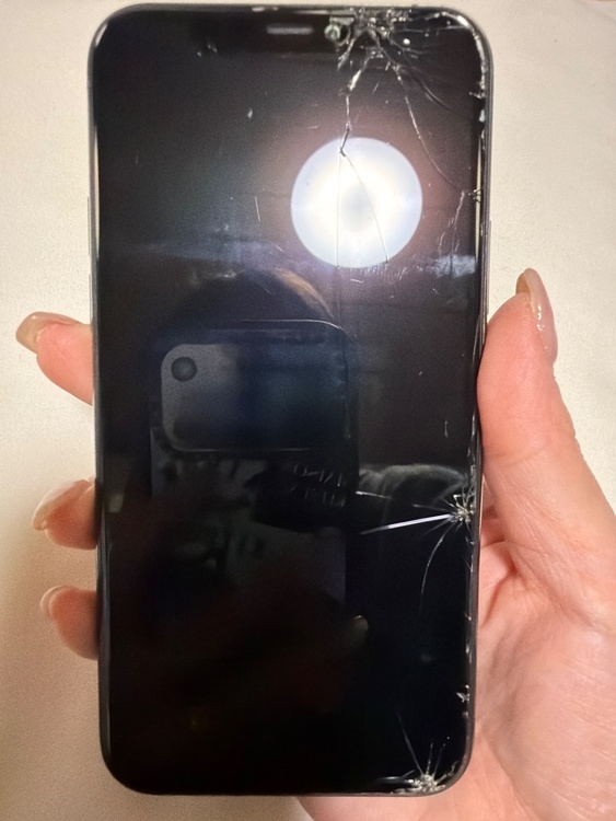 iPhone11pro（スマホ）の商品画像 - 査定依頼日：2026年4月5日 - 最高査定価格：27,000円