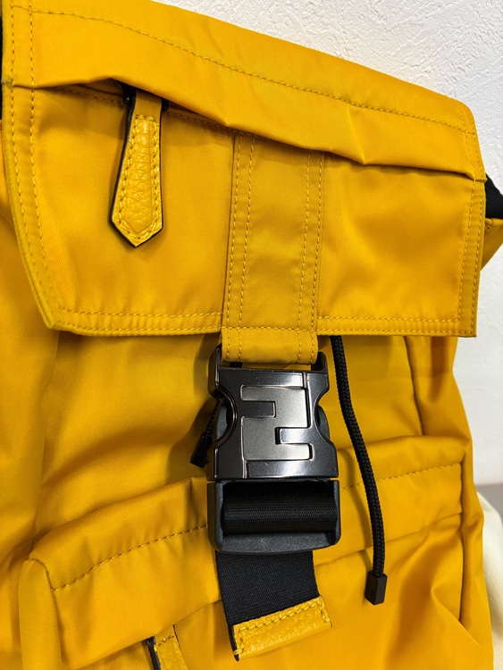 フェンディネス7VZ067（ブランドバッグ）の商品画像 - 査定依頼日：2025年10月30日 - 最高査定価格：70,000円