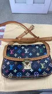 ルイヴィトン マルチカラー （ブランドバッグ）の商品画像 - 査定依頼日：2025年5月4日 - 最高査定価格：150,000円