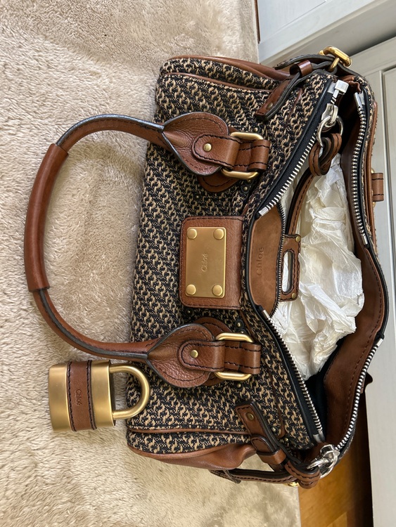 その他 クロエ （ブランドバッグ）の商品画像 - 査定依頼日：2025年10月13日 - 最高査定価格：50,000円