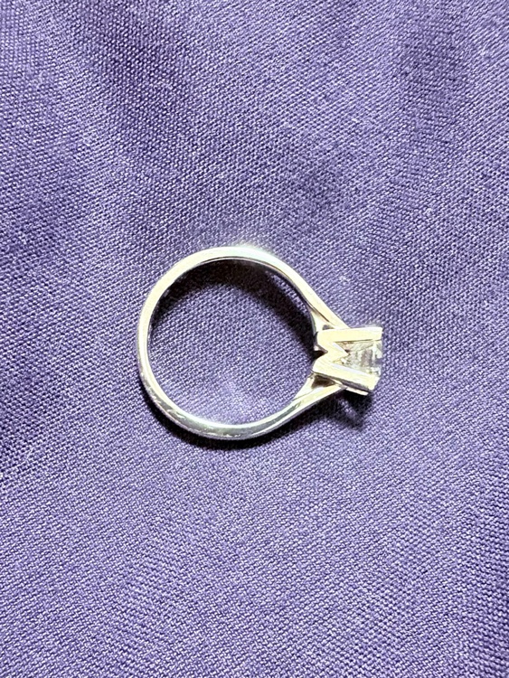 ハリーウィンストン その他 （高級時計）の商品画像 - 査定依頼日：2026年4月11日 - 最高査定価格：100,000円