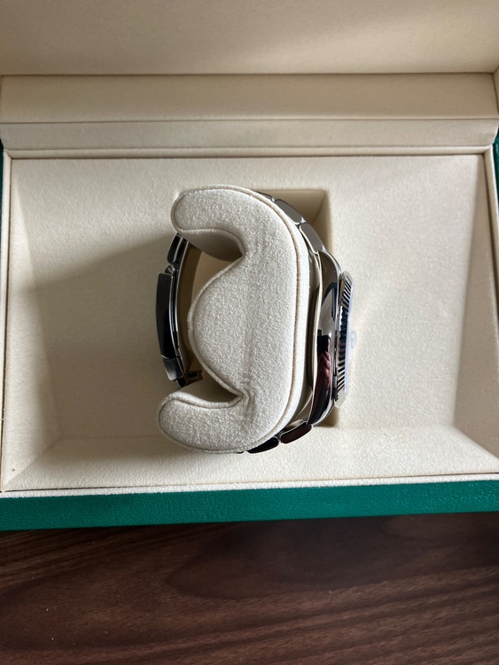 ロレックス デイトジャスト 12633（高級時計）の商品画像 - 査定依頼日：2026年3月30日 - 最高査定価格：2,160,000円