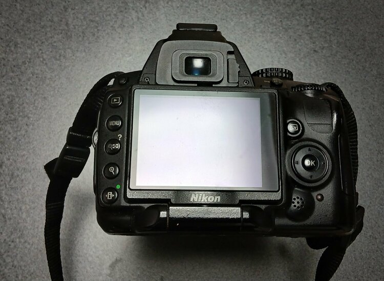 D5000（カメラ）の商品画像 - 査定依頼日：2025年12月21日 - 最高査定価格：10,000円