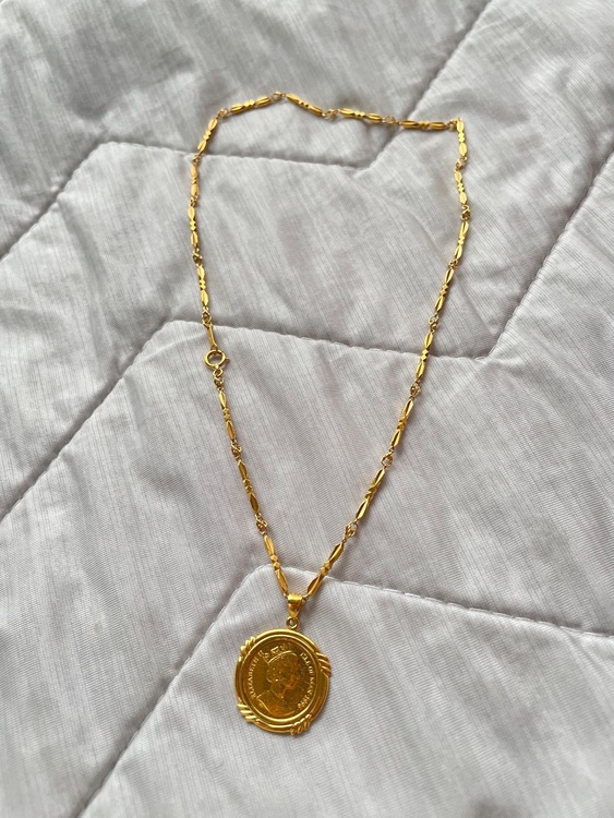 1996年のエリザベス2世のコイン ペンダント（金・貴金属）の商品画像 - 査定依頼日：2026年8月19日 - 最高査定価格：340,000円