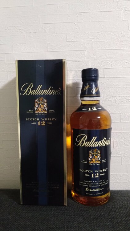 バランタイン12年（お酒）の商品画像 - 査定依頼日：2026年5月11日 - 最高査定価格：1,000円