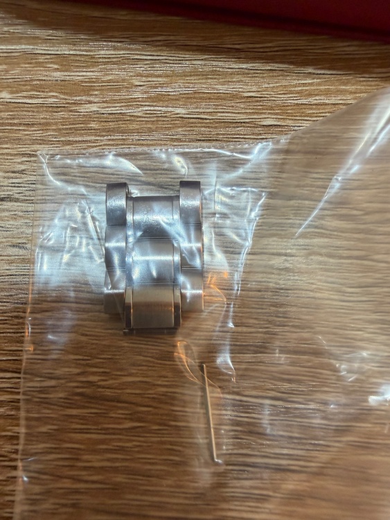 オメガ スピードマスター （高級時計）の商品画像 - 査定依頼日：2026年2月23日 - 最高査定価格：650,000円