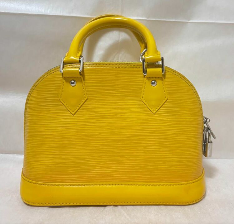 M40866 アルマBB　シトロン（ブランドバッグ）の商品画像 - 査定依頼日：2025年6月2日 - 最高査定価格：105,000円