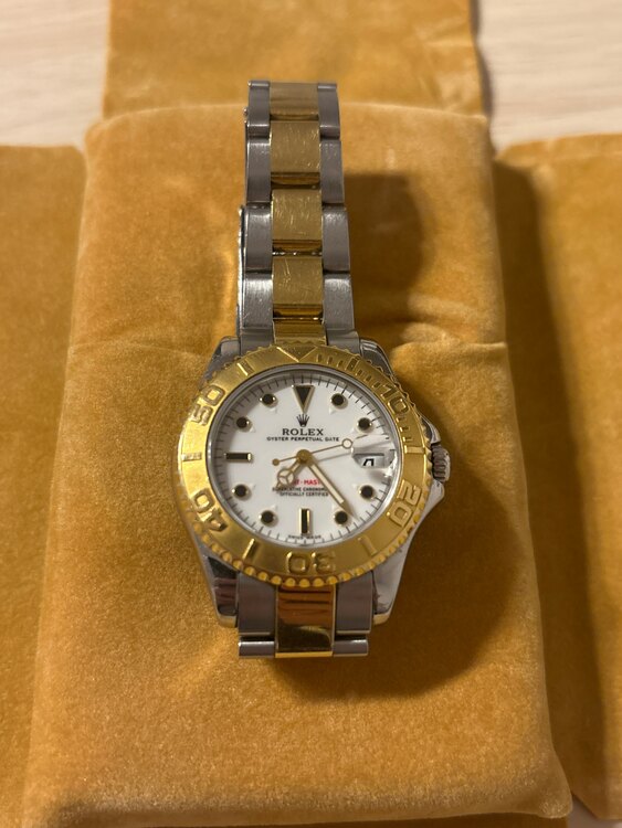 ロレックス パーペチュアルデイト （高級時計）の商品画像 - 査定依頼日：2025年1月4日 - 最高査定価格：950,000円
