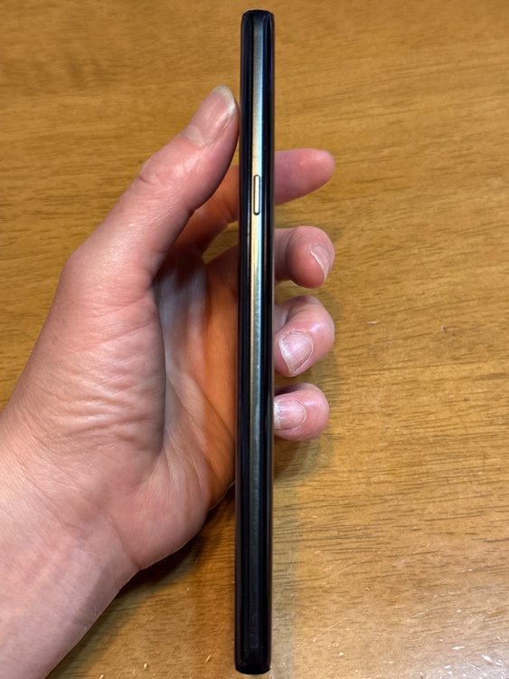 Galaxy Galaxy Note9 シリーズ 【au】Galaxy Note9 SCV40（スマホ）の商品画像 - 査定依頼日：2026年8月25日 - 最高査定価格：3,000円