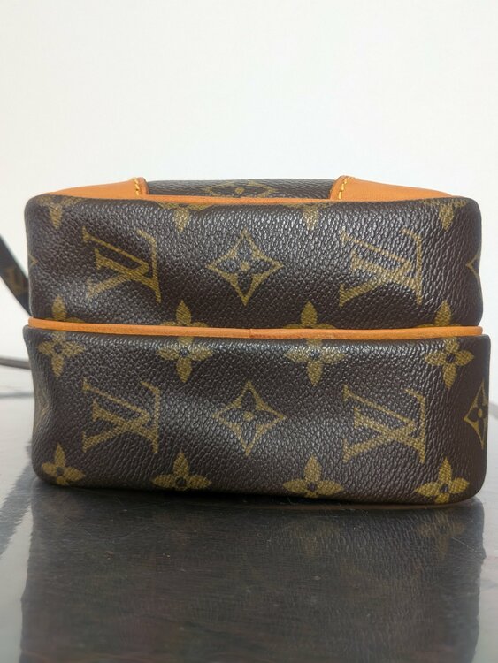 アマゾン（ブランドバッグ）の商品画像 - 査定依頼日：2026年1月16日 - 最高査定価格：65,000円