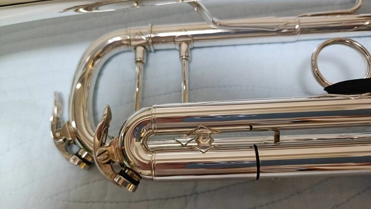 TR400SP（ピアノ・楽器・PA機材）の商品画像 - 査定依頼日：2025年10月1日 - 最高査定価格：72,500円