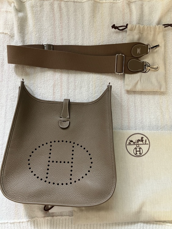 29 （ブランドバッグ）の商品画像 - 査定依頼日：2025年10月20日 - 最高査定価格：450,000円