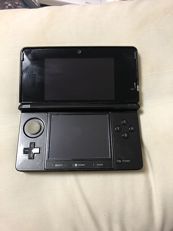 ニンテンドー3DS本体 コスモブラック（ゲーム機本体・ゲームソフト）の商品画像 - 査定依頼日：2020年4月26日 - 最高査定価格：1,000円