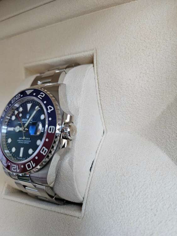 ロレックス GMTマスター 126719BLRO（高級時計）の商品画像 - 査定依頼日：2025年2月3日 - 最高査定価格：6,000,000円