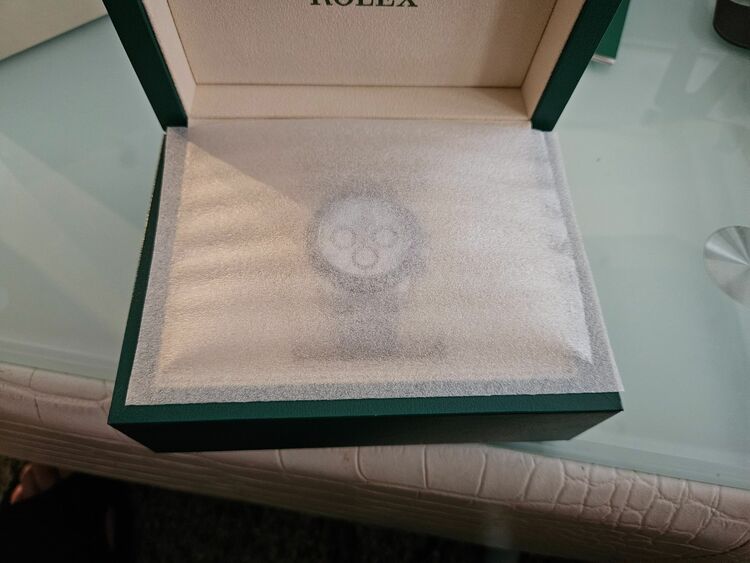 ロレックス デイトナ 116500L（高級時計）の商品画像 - 査定依頼日：2025年6月27日 - 最高査定価格：4,350,000円