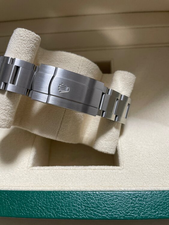 オイスターパーペチュアル（高級時計）の商品画像 - 査定依頼日：2025年4月1日 - 最高査定価格：1,600,000円