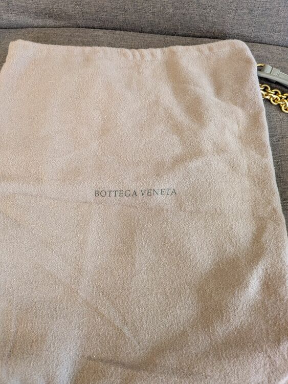 ボッテガ・ヴェネタ  （ブランドバッグ）の商品画像 - 査定依頼日：2025年12月3日 - 最高査定価格：80,000円