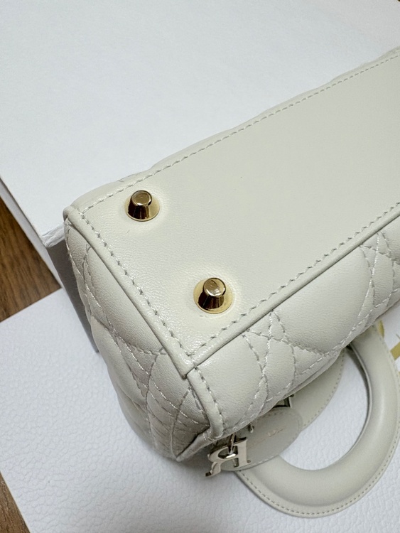 ディオール  （ブランドバッグ）の商品画像 - 査定依頼日：2026年4月12日 - 最高査定価格：310,000円