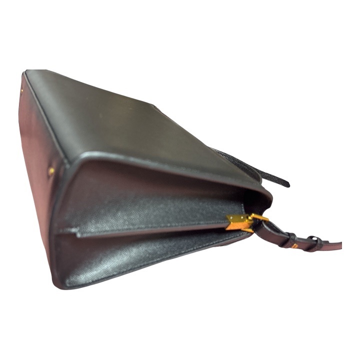 イブサンローラン  （ブランドバッグ）の商品画像 - 査定依頼日：2026年4月26日 - 最高査定価格：210,000円