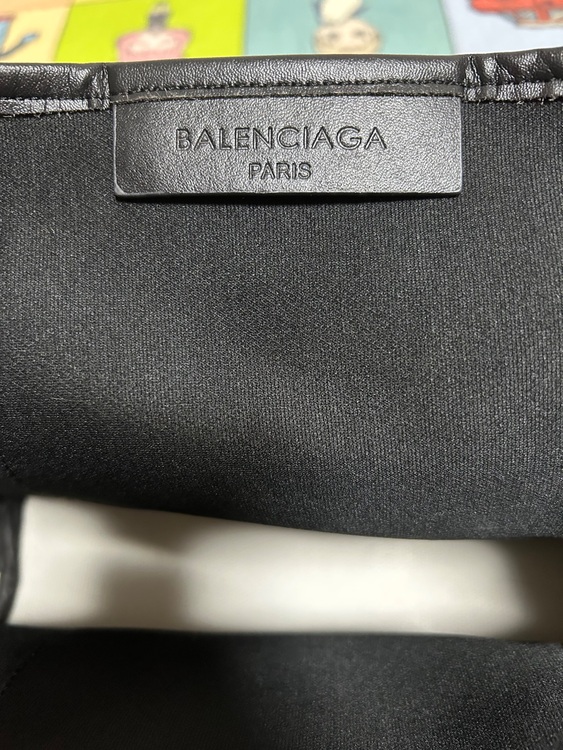 バレンシアガ  （ブランドバッグ）の商品画像 - 査定依頼日：2025年9月22日 - 最高査定価格：50,000円