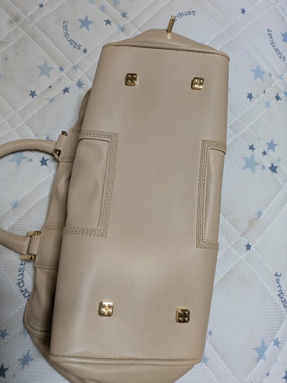 LOEWE（ブランドバッグ）の商品画像 - 査定依頼日：2026年10月12日 - 最高査定価格：60,000円