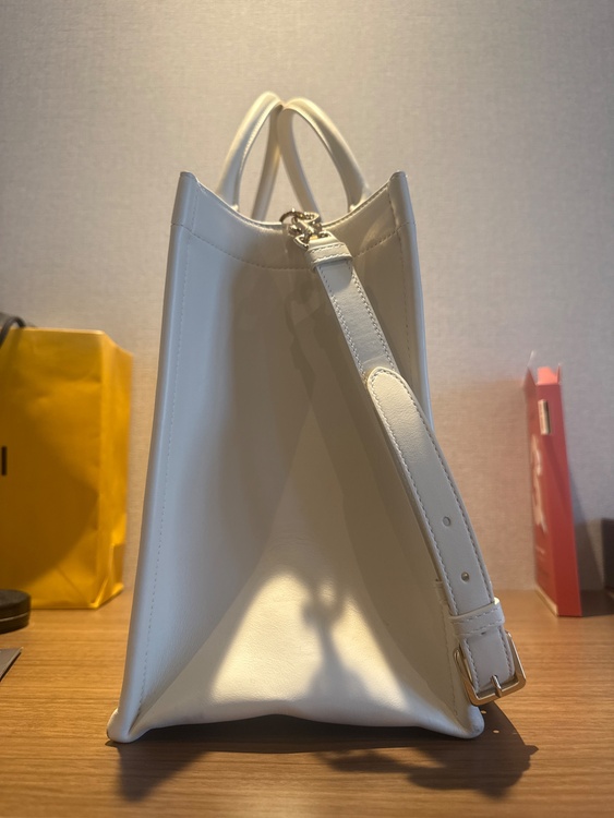 トートバッグ ショルダーバッグ（ブランドバッグ）の商品画像 - 査定依頼日：2026年8月11日 - 最高査定価格：278,000円