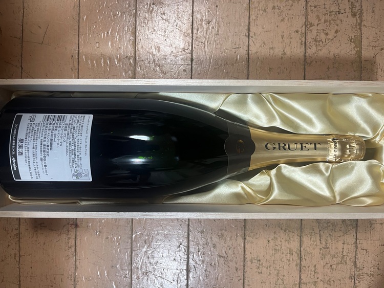 シャンパン シャンパン(その他) （お酒）の商品画像 - 査定依頼日：2025年8月12日 - 最高査定価格：500円