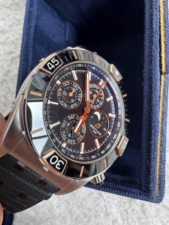 ブライトリング クロノマット （高級時計）の商品画像 - 査定依頼日：2025年8月12日 - 最高査定価格：1,000,000円