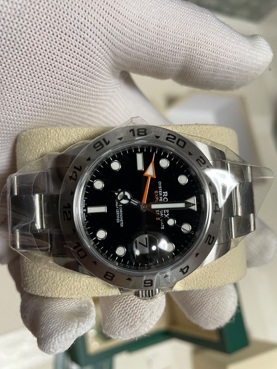 ロレックス　エクスプローラⅡ（高級時計）の商品画像 - 査定依頼日：2026年4月8日 - 最高査定価格：1,900,000円