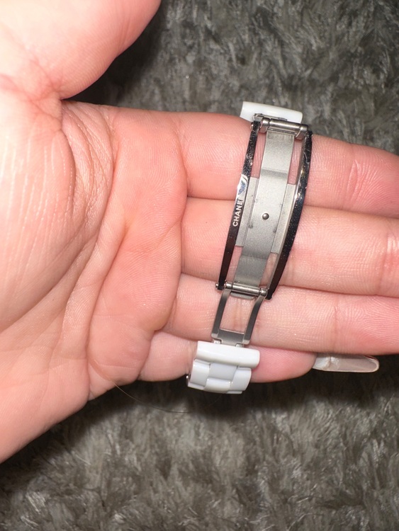 シャネル J12 （高級時計）の商品画像 - 査定依頼日：2025年10月18日 - 最高査定価格：380,000円