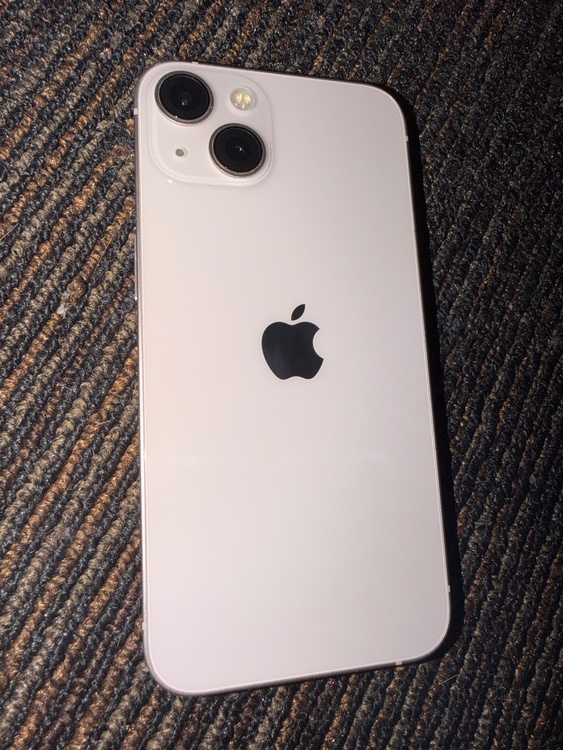 iPhone iPhone 13 256GB SIMフリー（スマホ）の商品画像 - 査定依頼日：2026年9月12日 - 最高査定価格：32,000円