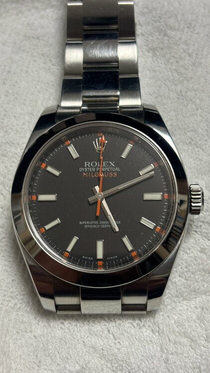 ロレックス ミルガウス 116400（高級時計）の商品画像 - 査定依頼日：2025年12月16日 - 最高査定価格：1,300,000円