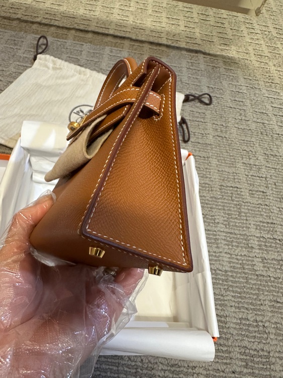 Hermès Gold Epsom Mini Kelly II 20 GHW_B（ブランドバッグ）の商品画像 - 査定依頼日：2025年8月28日 - 最高査定価格：3,450,000円