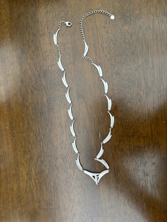 K18WG（金・貴金属）の商品画像 - 査定依頼日：2025年3月22日 - 最高査定価格：200,000円