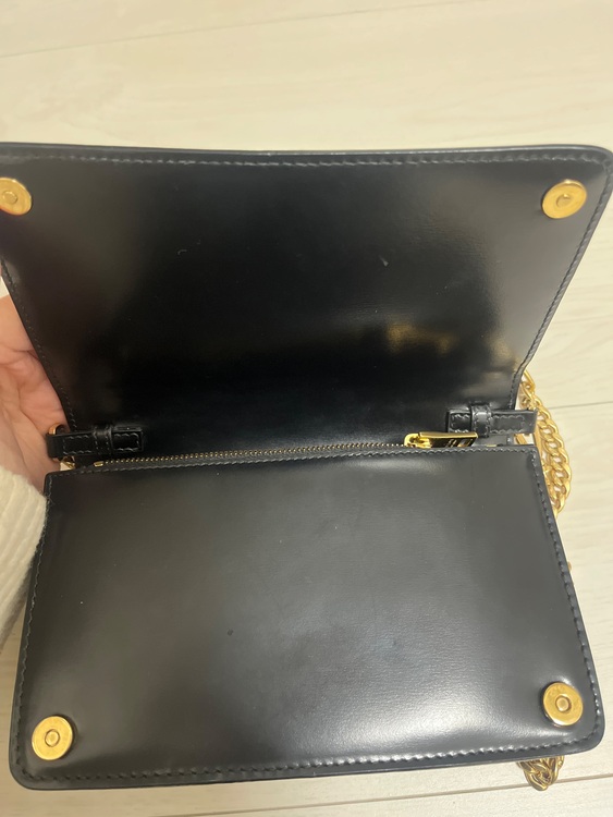 プラダ  （ブランドバッグ）の商品画像 - 査定依頼日：2025年11月20日 - 最高査定価格：130,000円