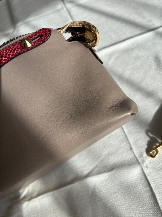 バイザウェイ　パイソン　限定品（ブランドバッグ）の商品画像 - 査定依頼日：2025年10月20日 - 最高査定価格：75,000円