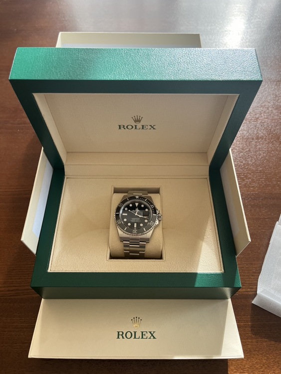 ロレックス サブマリーナー 126610Ln（高級時計）の商品画像 - 査定依頼日：2026年1月21日 - 最高査定価格：2,400,000円