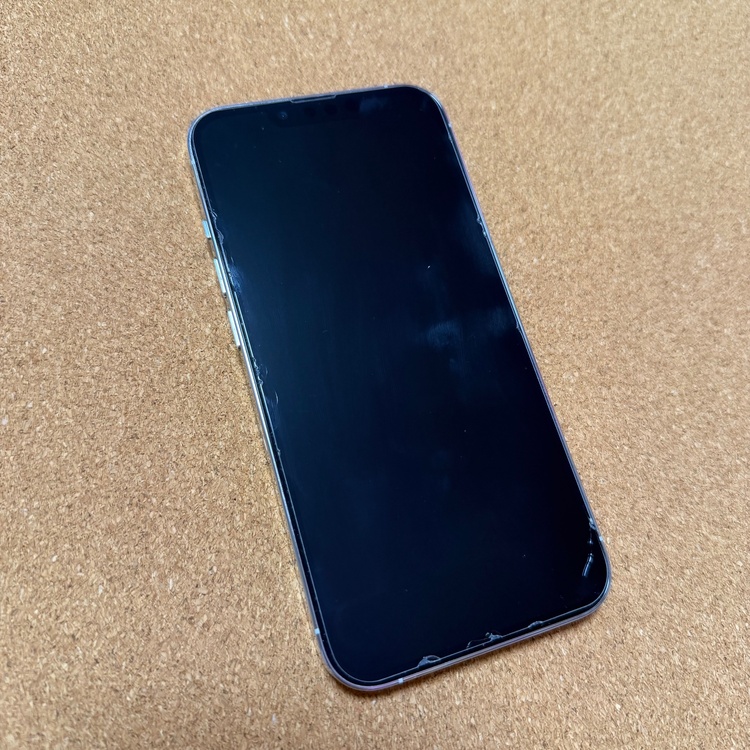 iPhone iPhone 13 Pro 1TB Softbank（スマホ）の商品画像 - 査定依頼日：2026年6月12日 - 最高査定価格：65,000円