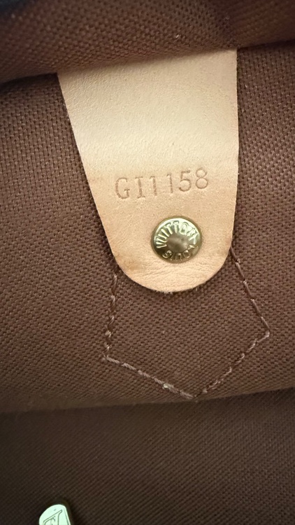 GI1158（ブランドバッグ）の商品画像 - 査定依頼日：2026年9月10日 - 最高査定価格：190,000円