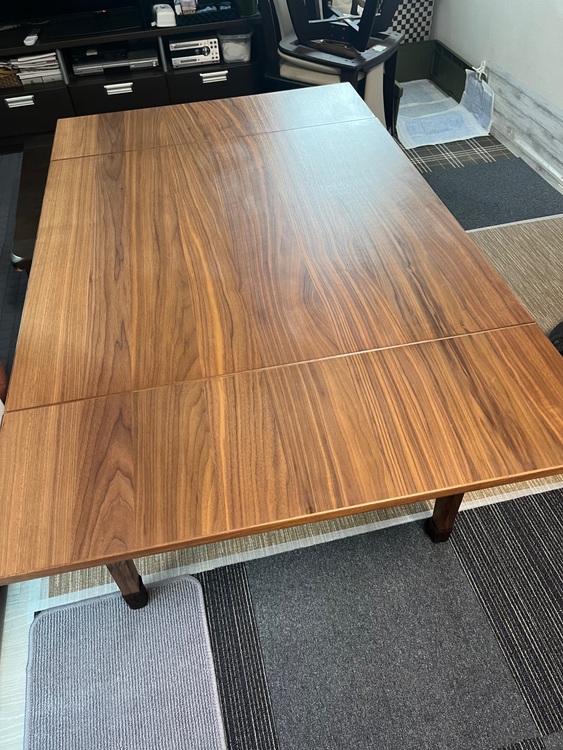 ウォールナットテーブル（家具・寝具）の商品画像 - 査定依頼日：2025年9月28日 - 最高査定価格：3,000円