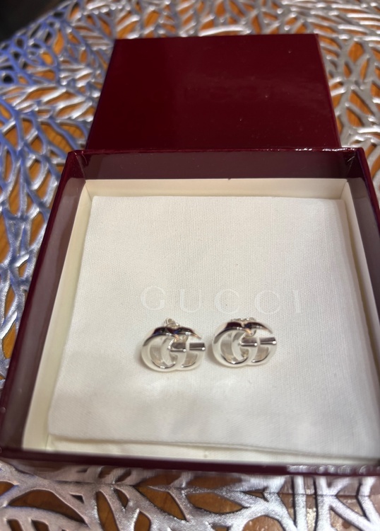 GUCCIダブルGスタッズピアス（金・貴金属）の商品画像 - 査定依頼日：2025年12月13日 - 最高査定価格：20,000円