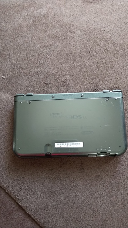 ニンテンドーnew3DS LL（ゲーム機本体・ゲームソフト）の商品画像 - 査定依頼日：2020年8月1日 - 最高査定価格：4,200円