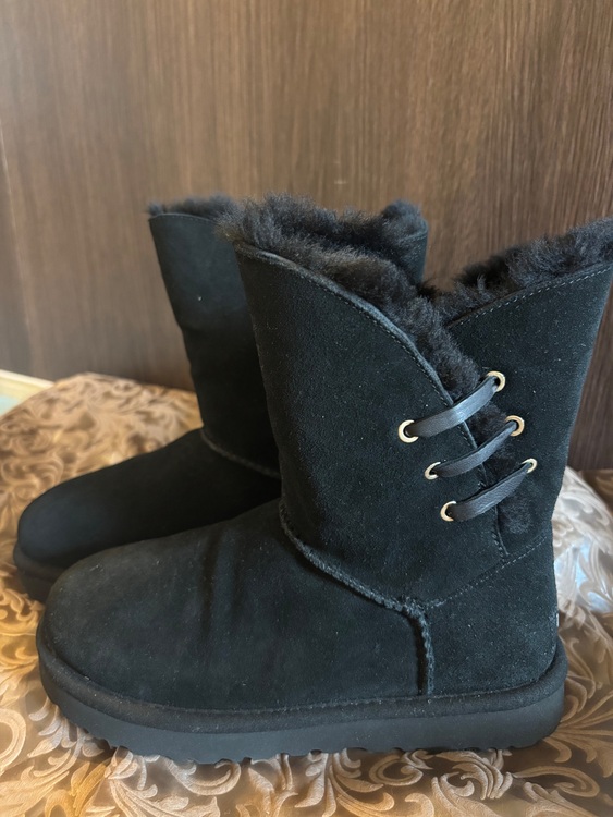 UGG Constantine ブーツ（古着・ファッション）の商品画像 - 査定依頼日：2025年9月27日 - 最高査定価格：2,000円