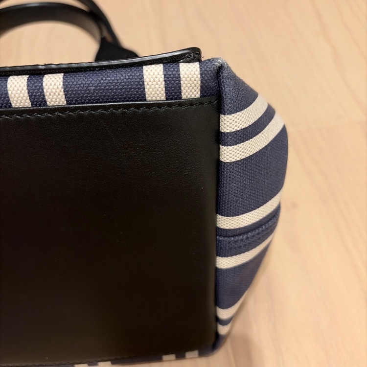 トートバッグ（ブランドバッグ）の商品画像 - 査定依頼日：2026年8月17日 - 最高査定価格：100,000円