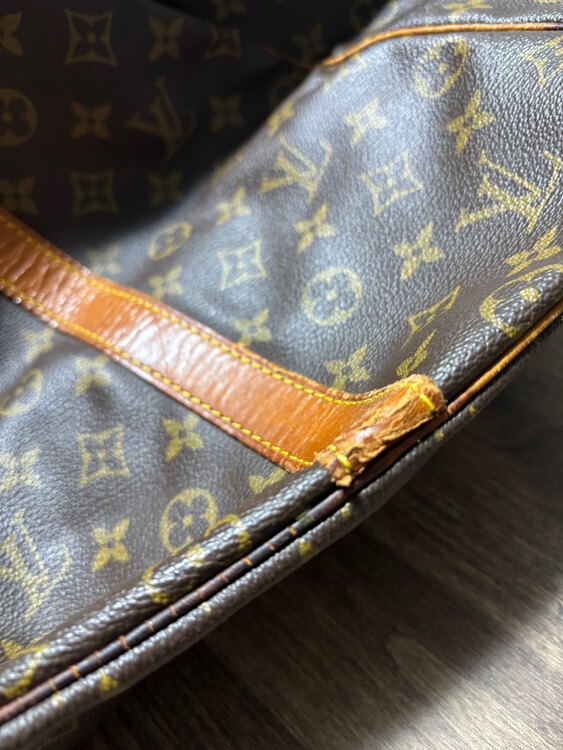 キーポール（ブランドバッグ）の商品画像 - 査定依頼日：2025年3月1日 - 最高査定価格：70,000円